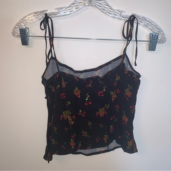 Aritzia Sunday Best Mae Floral Camisole 00 - Picture 3 of 8